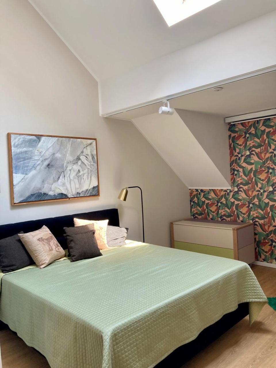 Wunderschoene In Innovativem Zero-emissionen Haus Apartment Bochum
